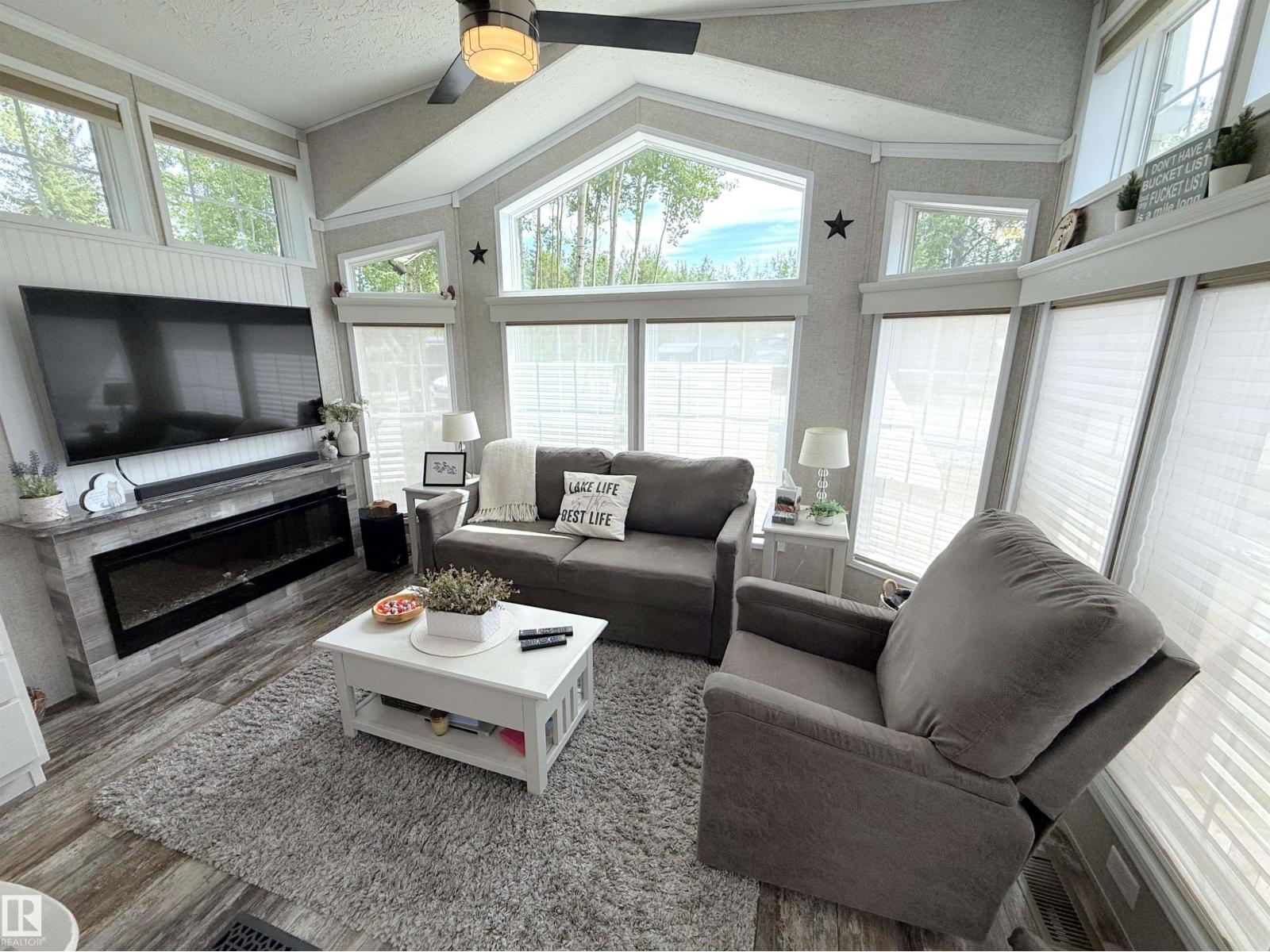#64 53206 RGE ROAD 55 A - 10