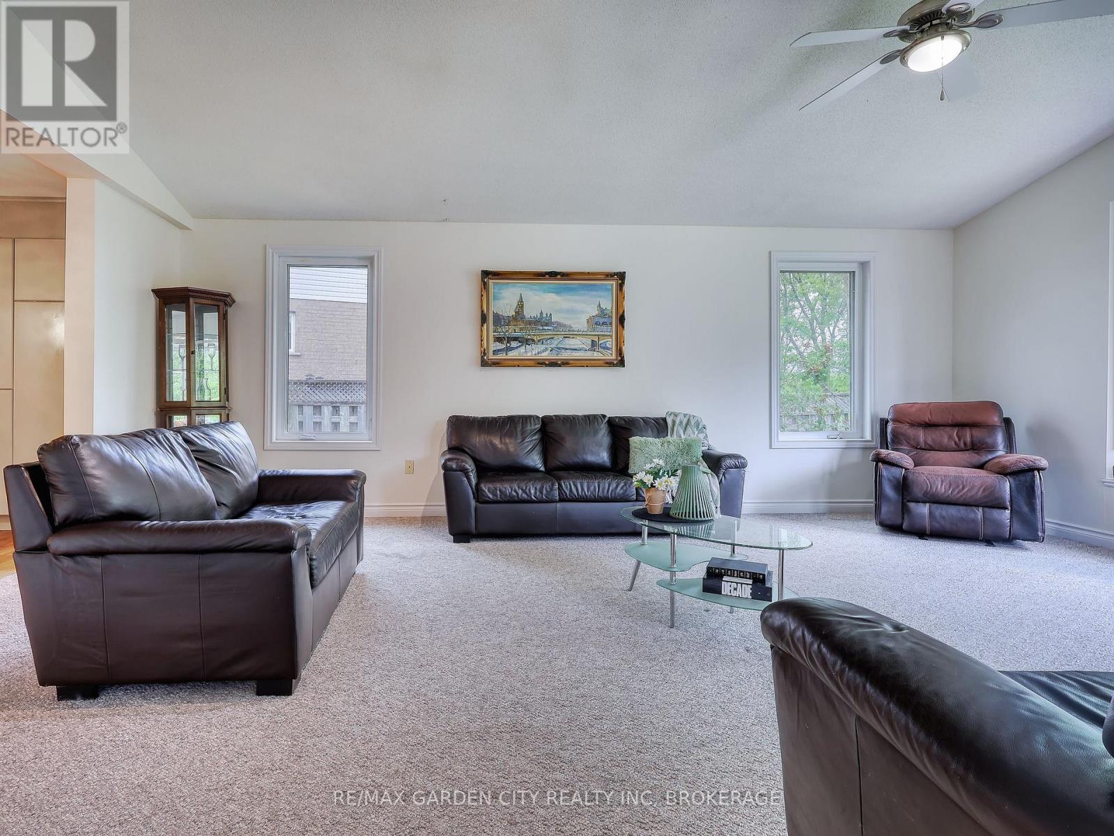 75 JACKSON COURT E - 18