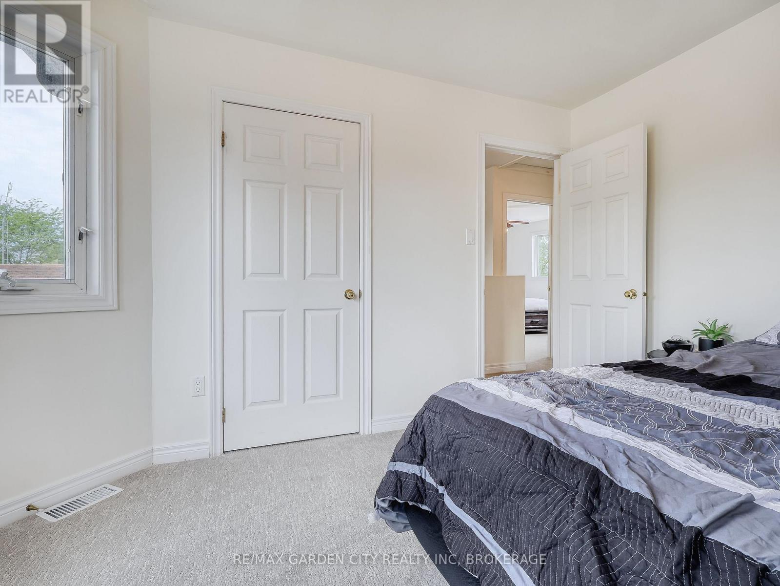 75 JACKSON COURT E - 24