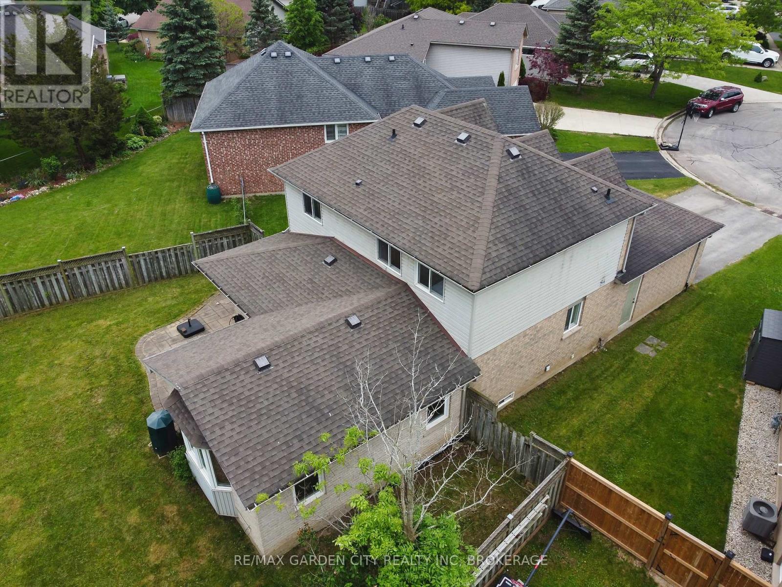 75 JACKSON COURT E - 32