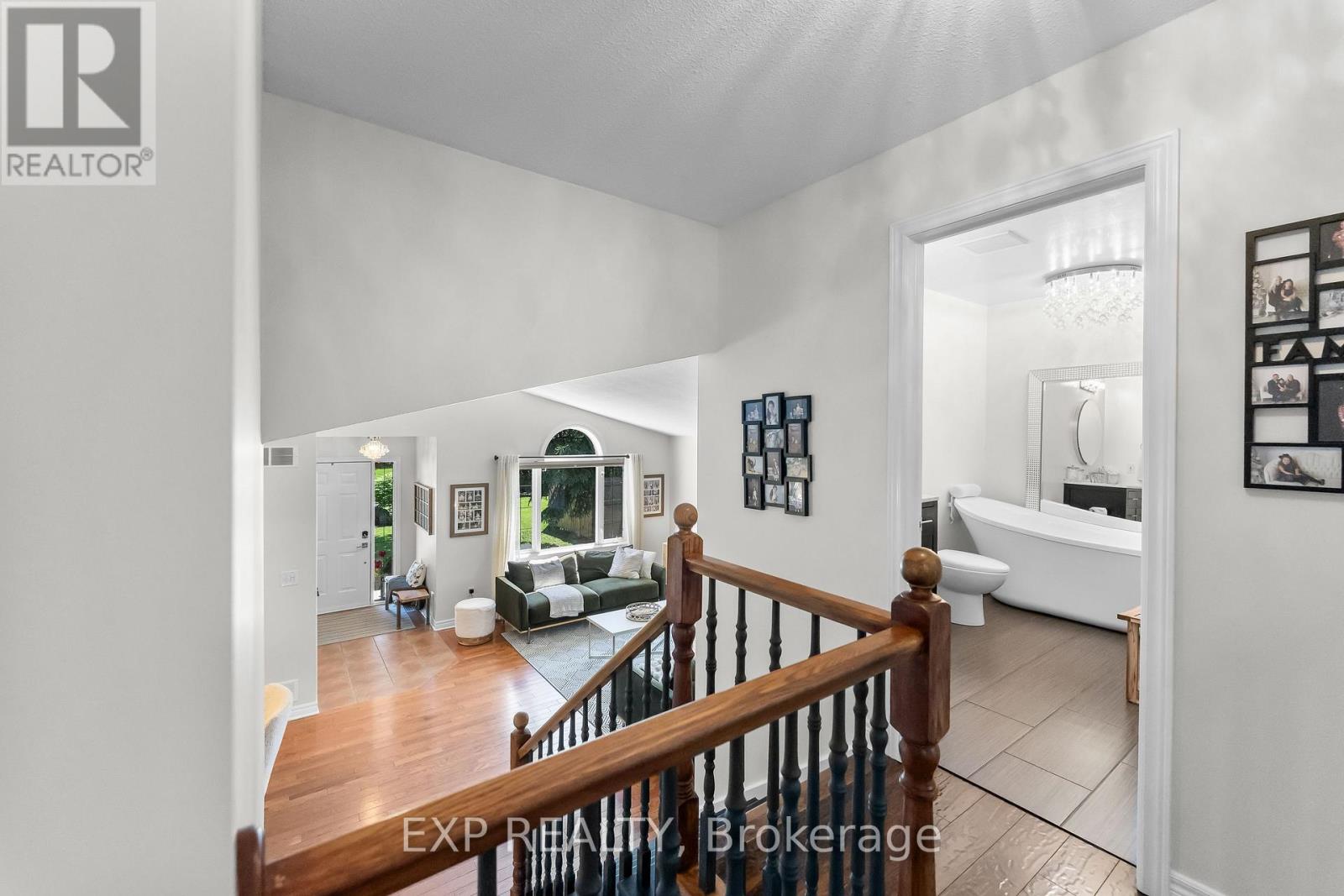 43 THOROLD AVENUE - 20