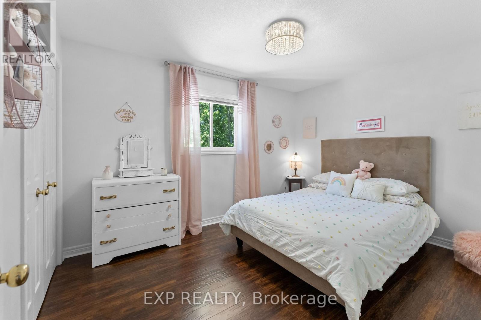43 THOROLD AVENUE - 23