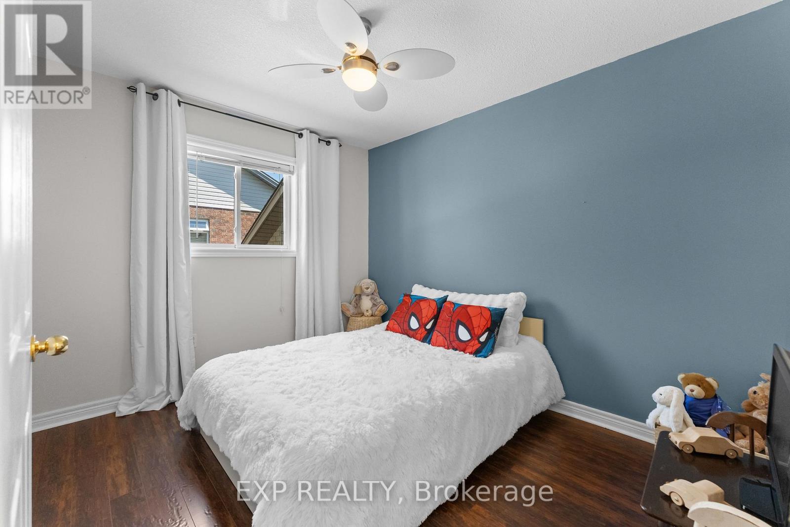 43 THOROLD AVENUE - 24