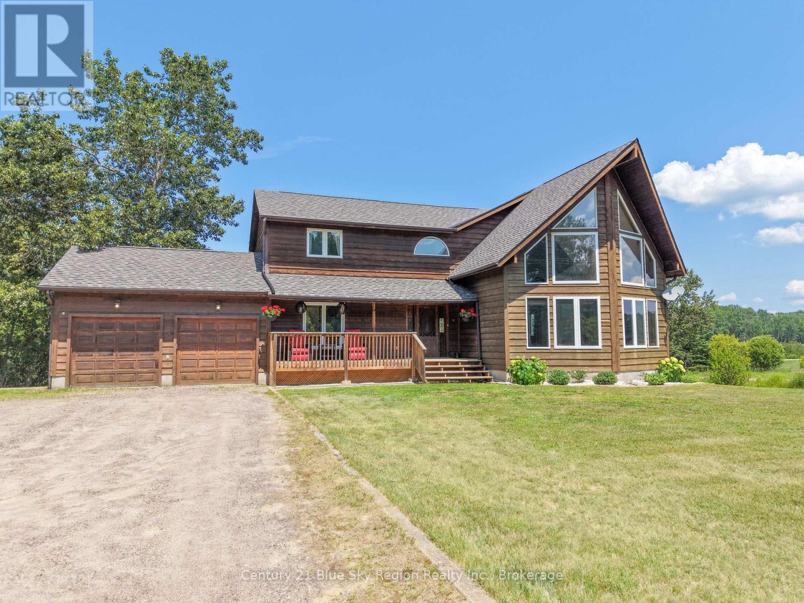 1033 CENTENNIAL CRESCENT - 2