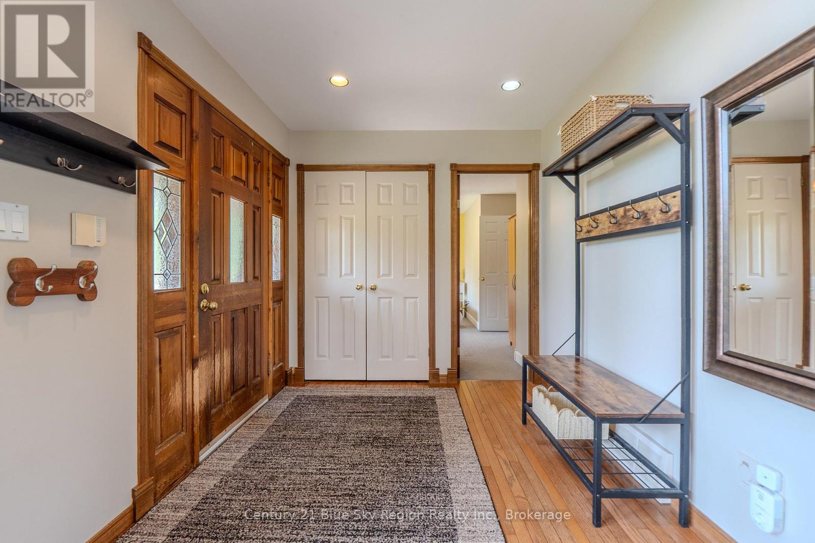 1033 CENTENNIAL CRESCENT - 20
