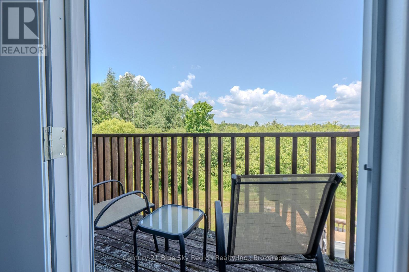 1033 CENTENNIAL CRESCENT - 25