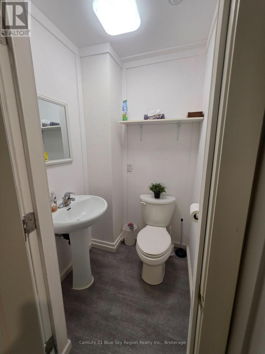 173 KING STREET - 8