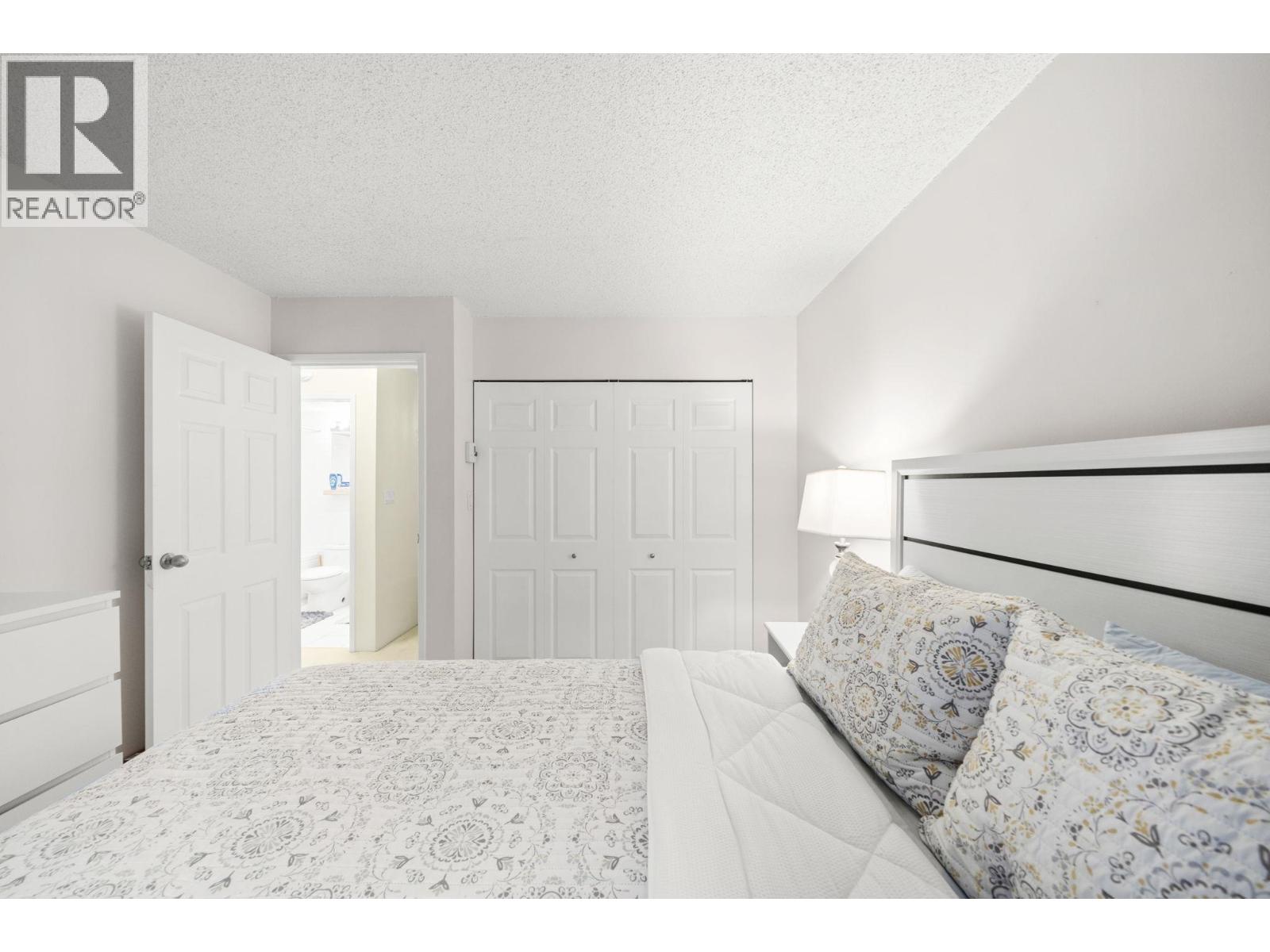 201 9145 SATURNA DRIVE, Burnaby