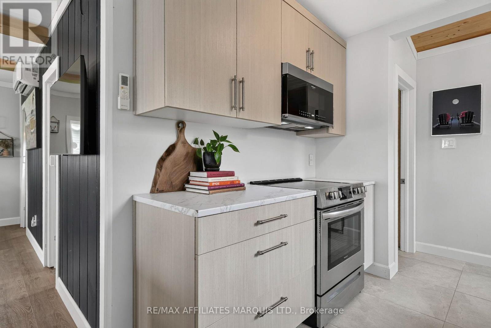 19 HAMILTON ISLAND ROAD - 18
