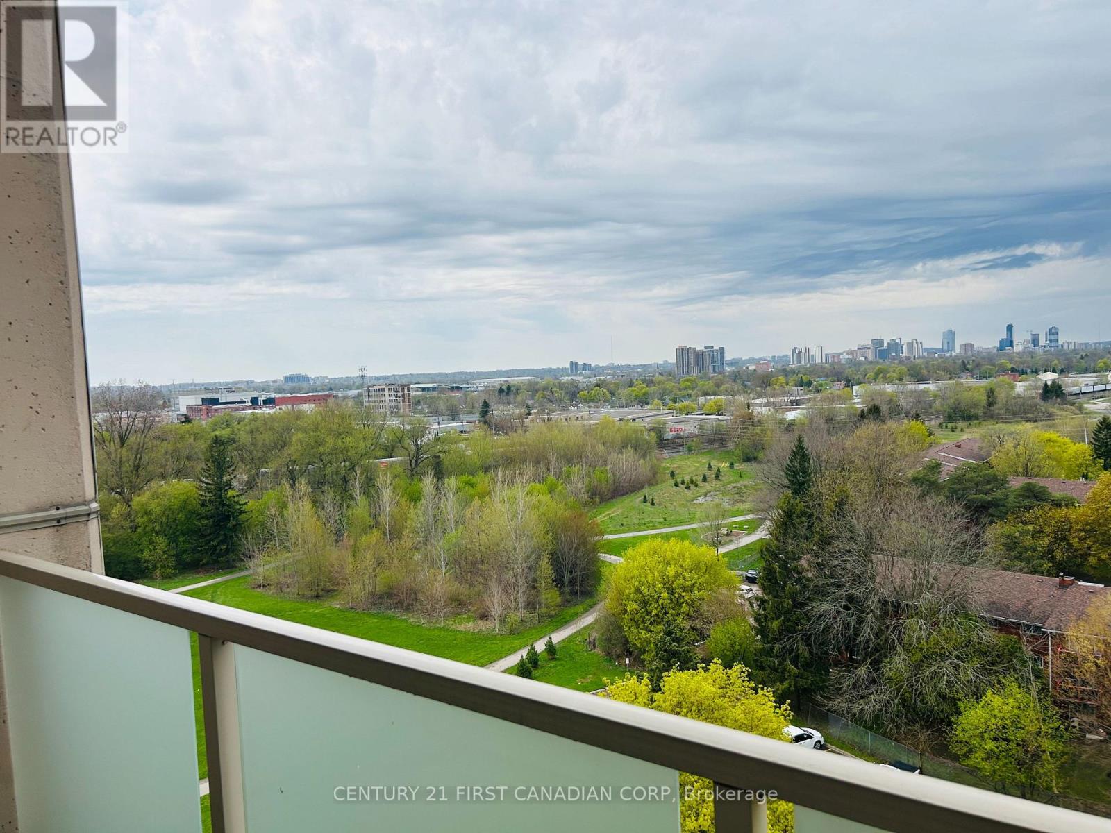 #1011 573 MORNINGTON AVENUE - 3
