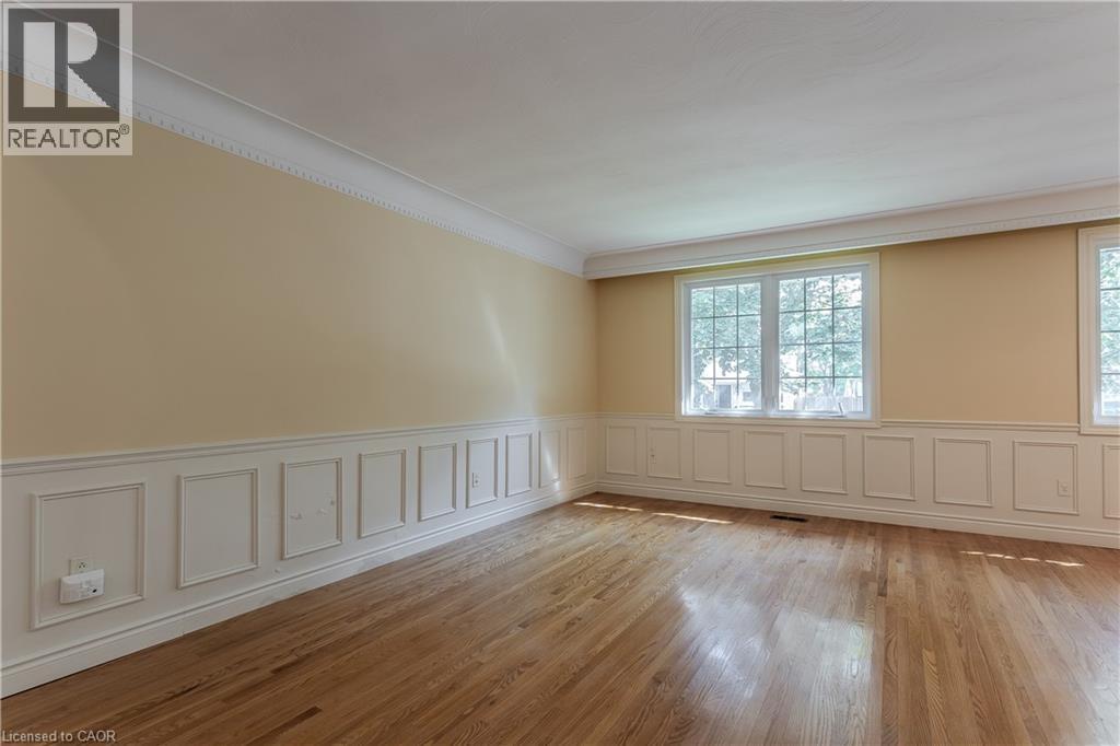 342 BRYANT Crescent - Image 9