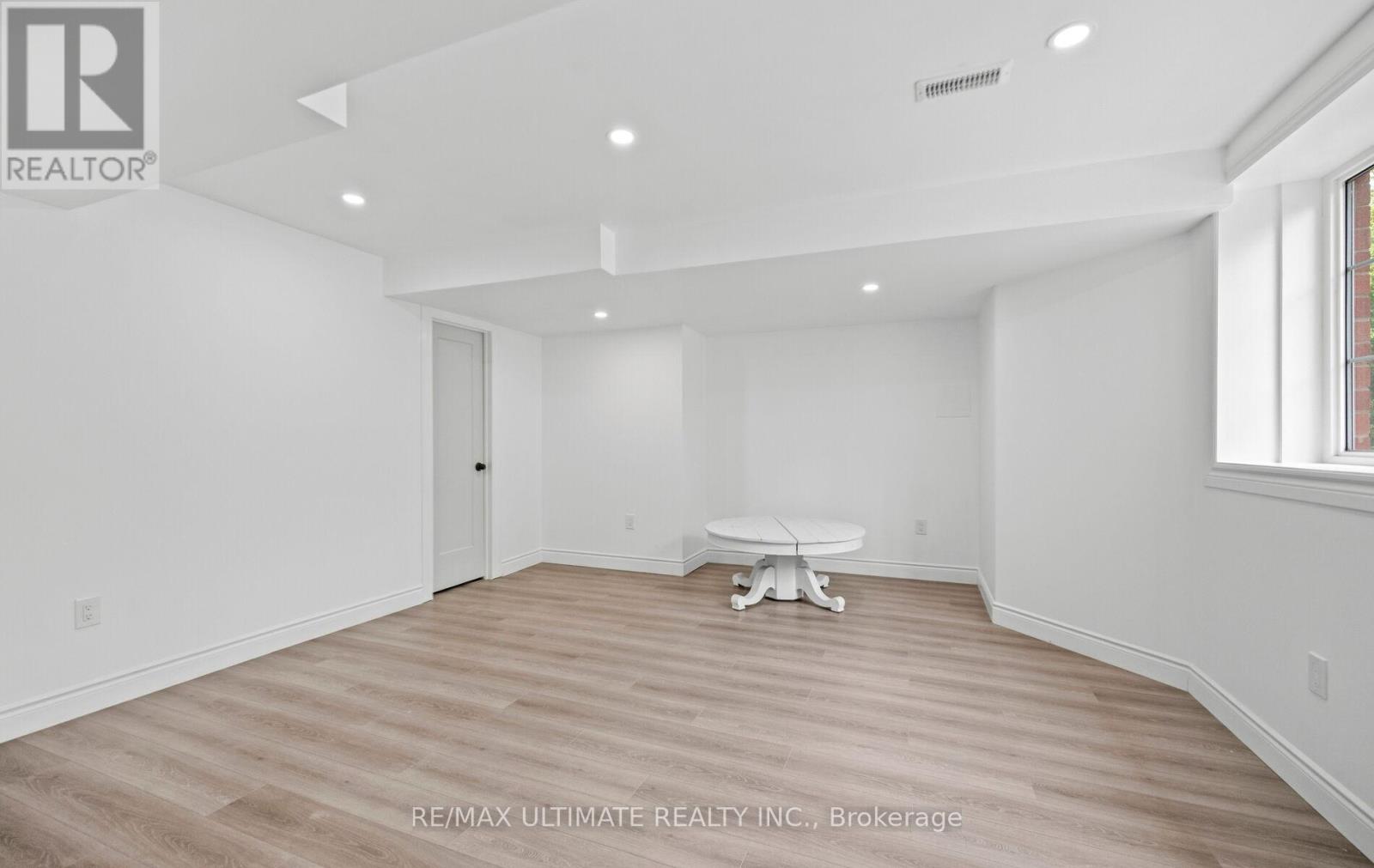 637 WETTLAUFER TERRACE - 41