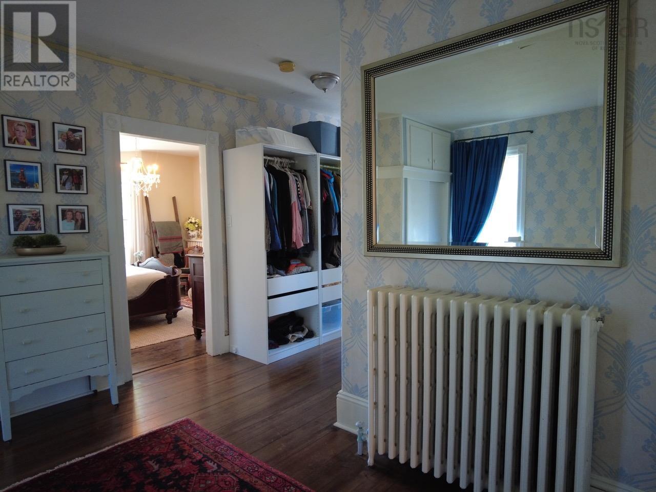 18 Stanley Street - 32