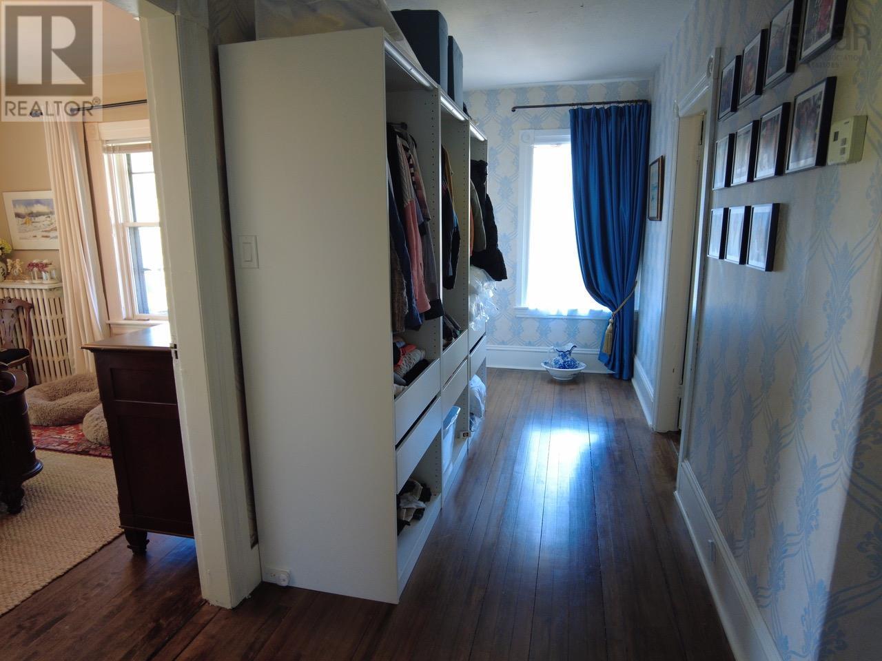 18 Stanley Street - 37