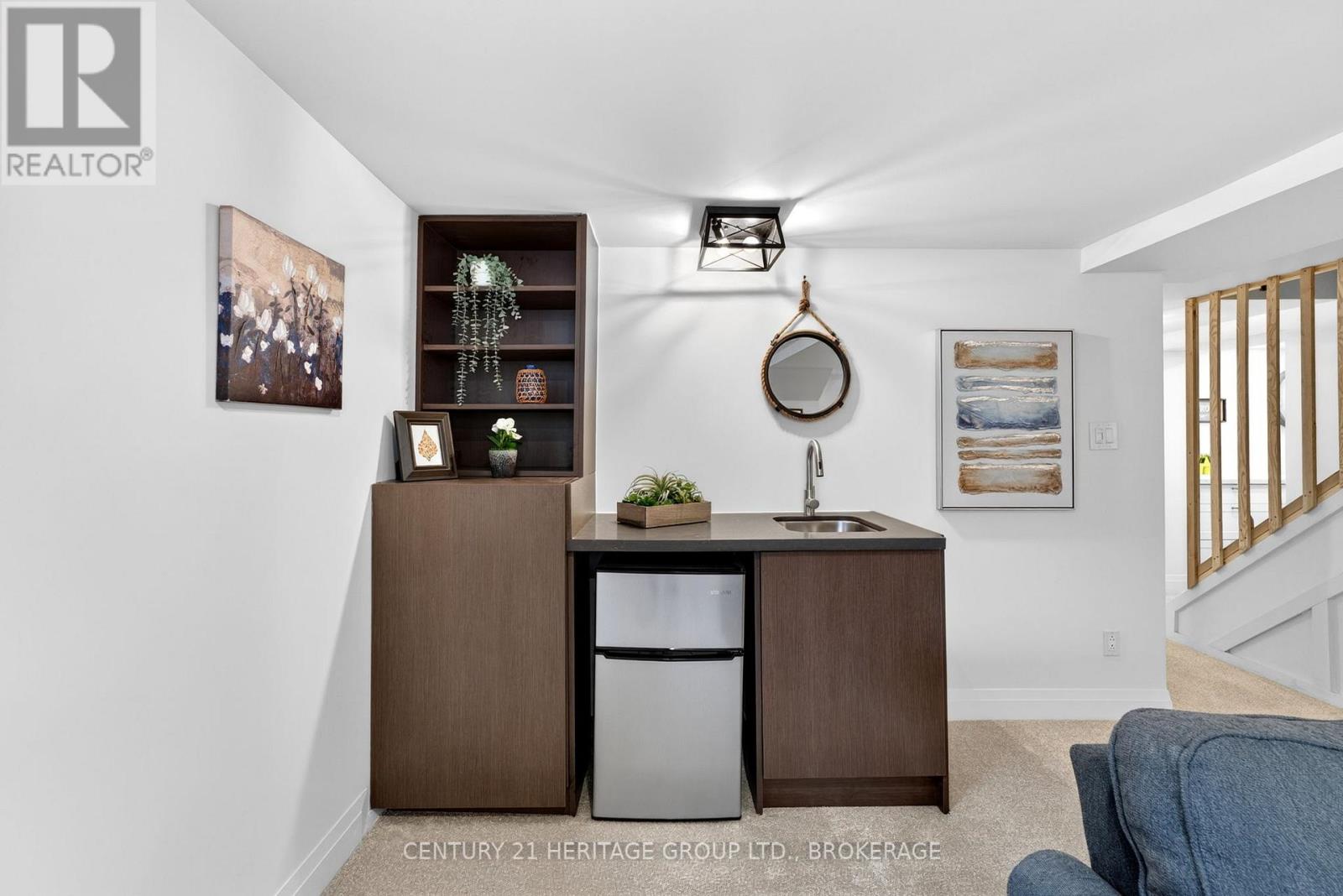439 COLLEGE STREET - Image 22