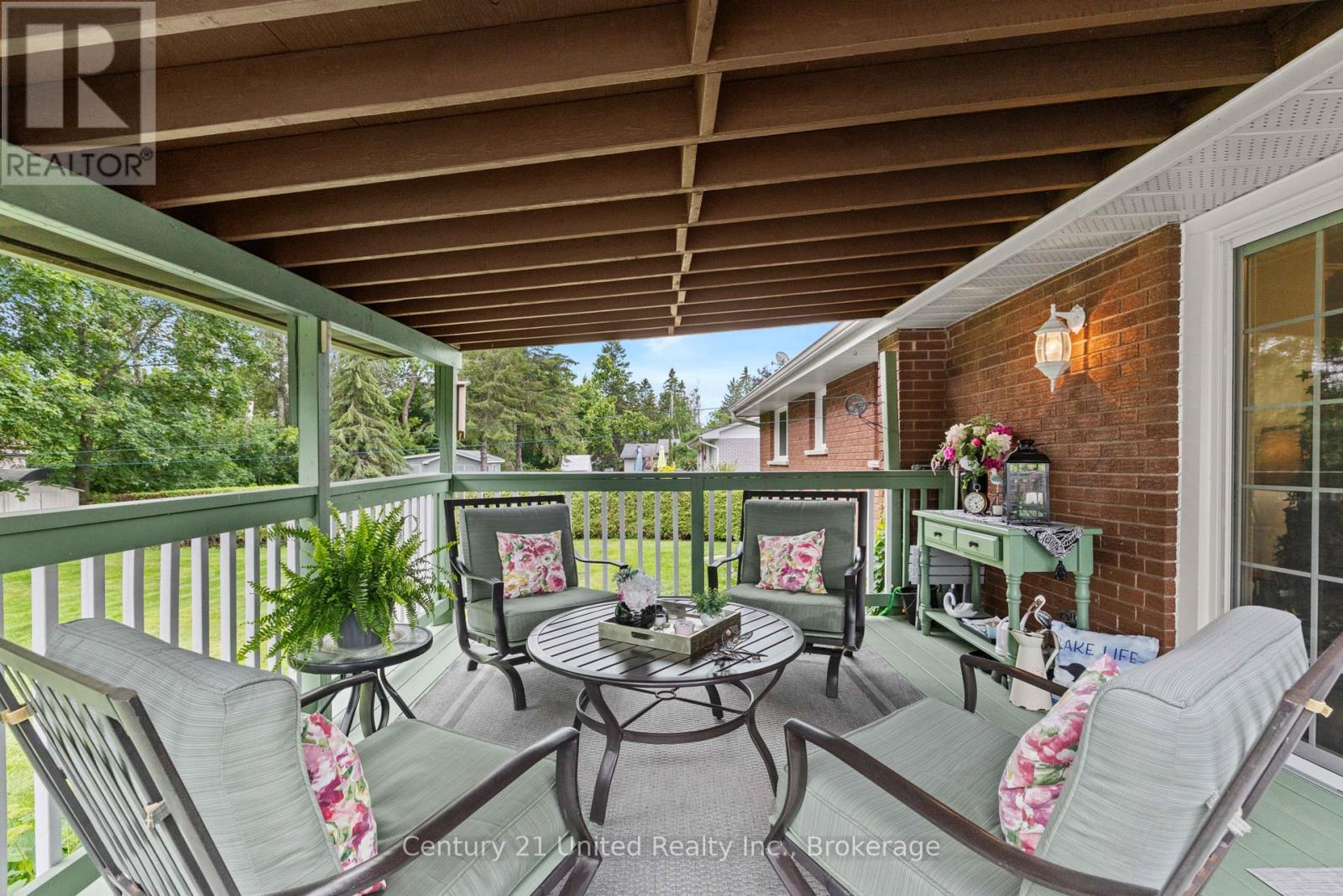 975 8TH LINE - Image 22
