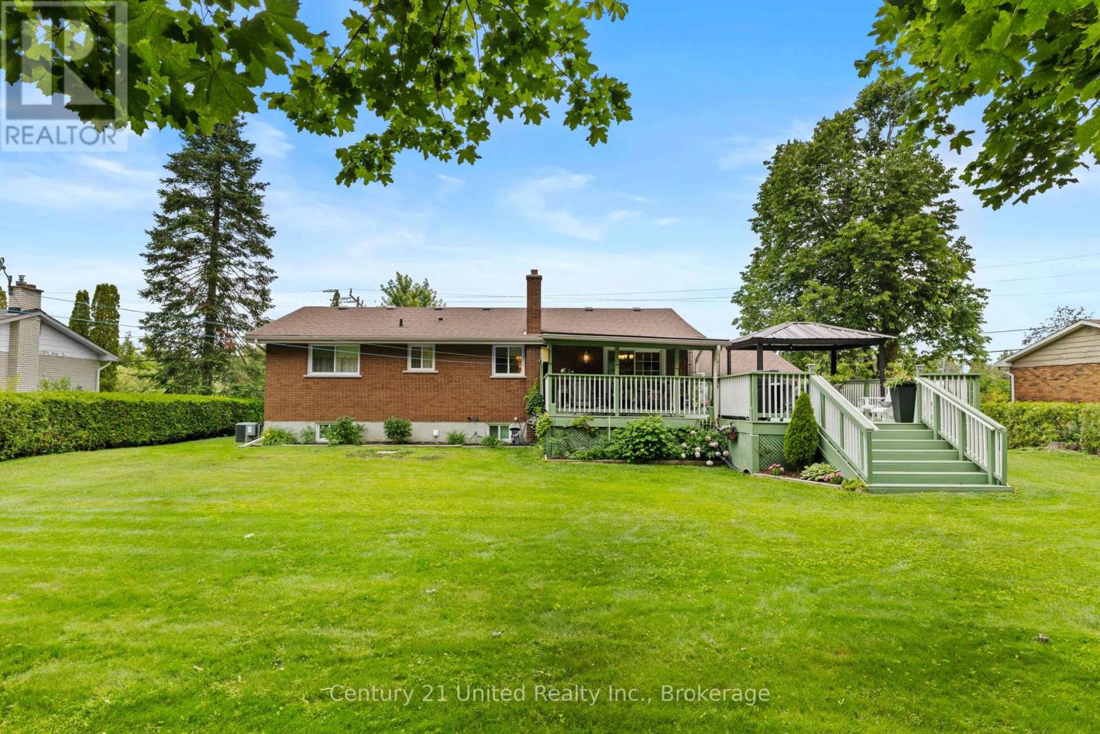 975 8TH LINE - Image 24