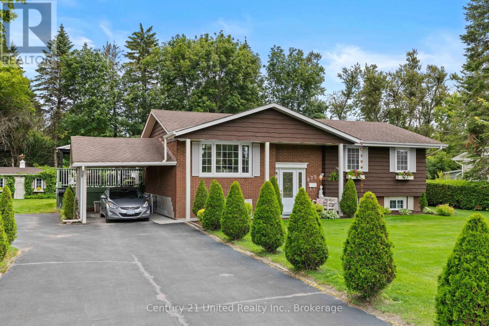 975 8TH LINE - Image 33