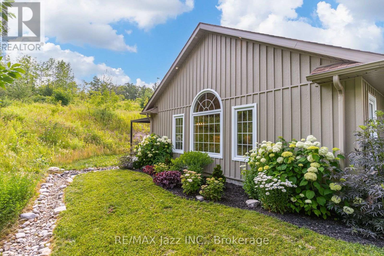 8 BEAMISH ROAD - 35