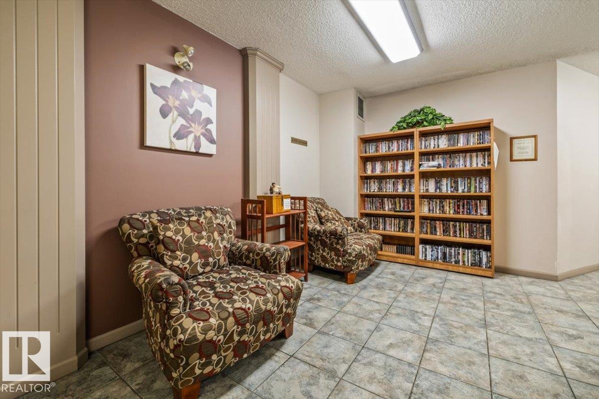 #427 15499 CASTLE DOWNS RD NW - 39