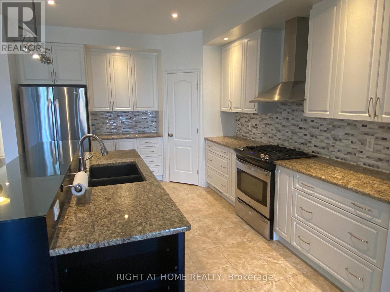 House for Rent in Ottawa – 1201 ALSON MILLS WAY, Ottawa – By Peter Sagos - Image 13