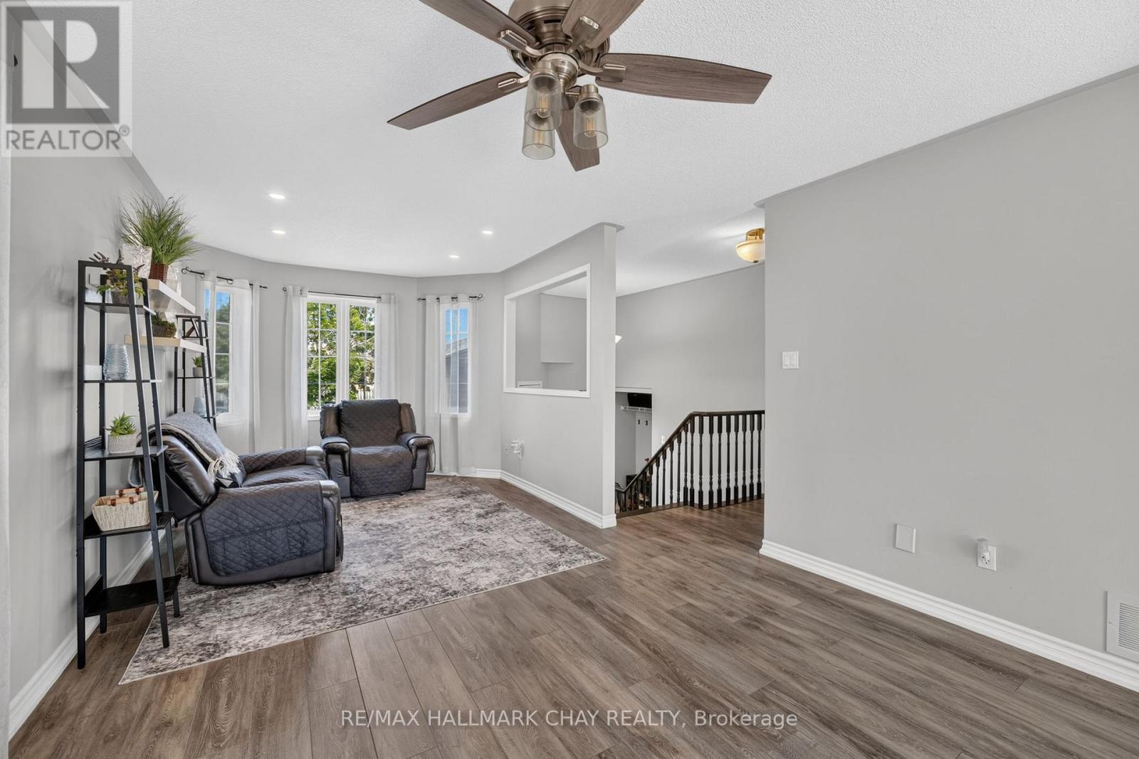 41 HODGSON DRIVE - 16
