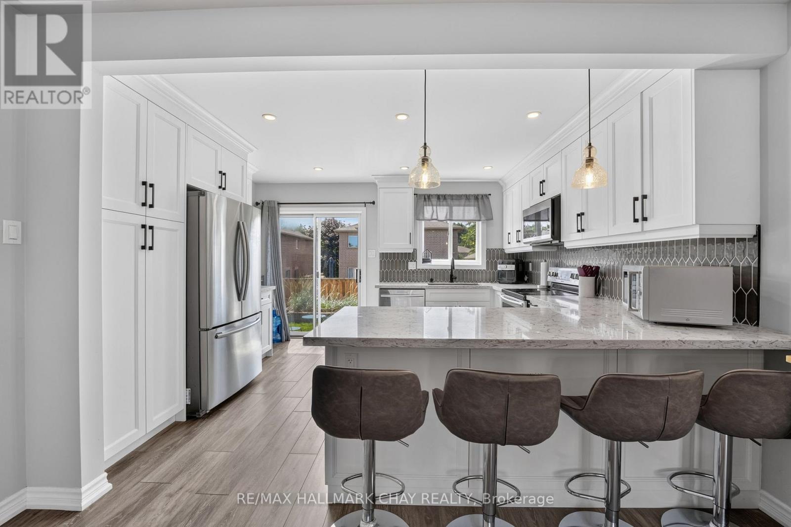 41 HODGSON DRIVE - 17