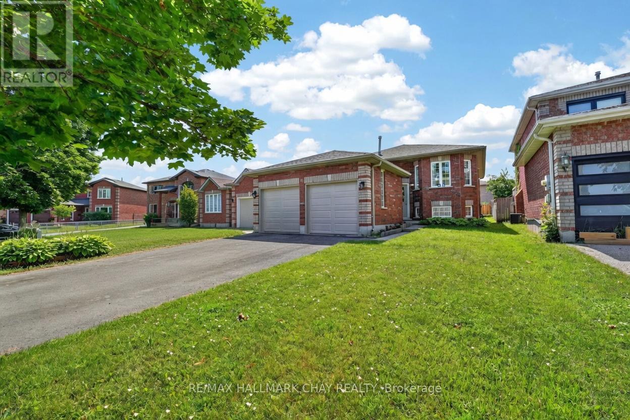 41 HODGSON DRIVE - 2