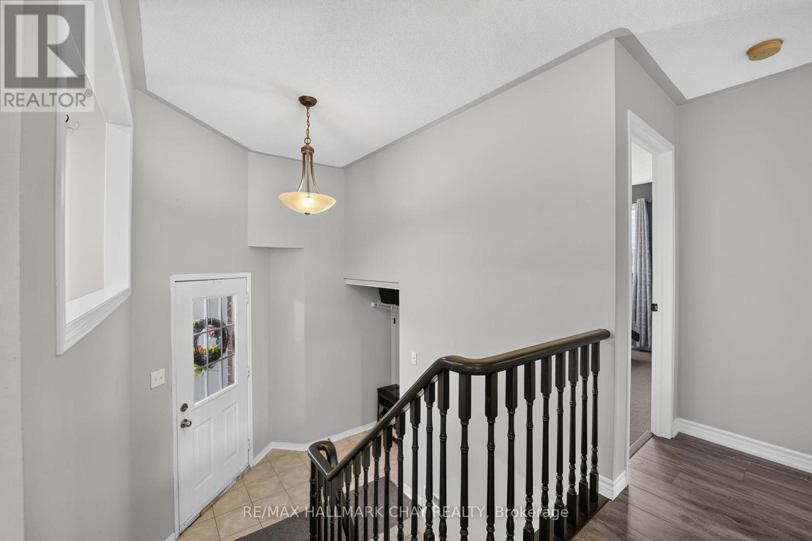 41 HODGSON DRIVE - 25