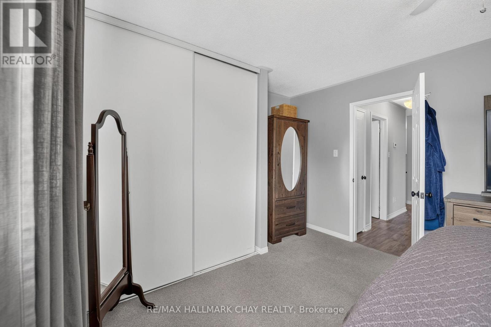 41 HODGSON DRIVE - 34
