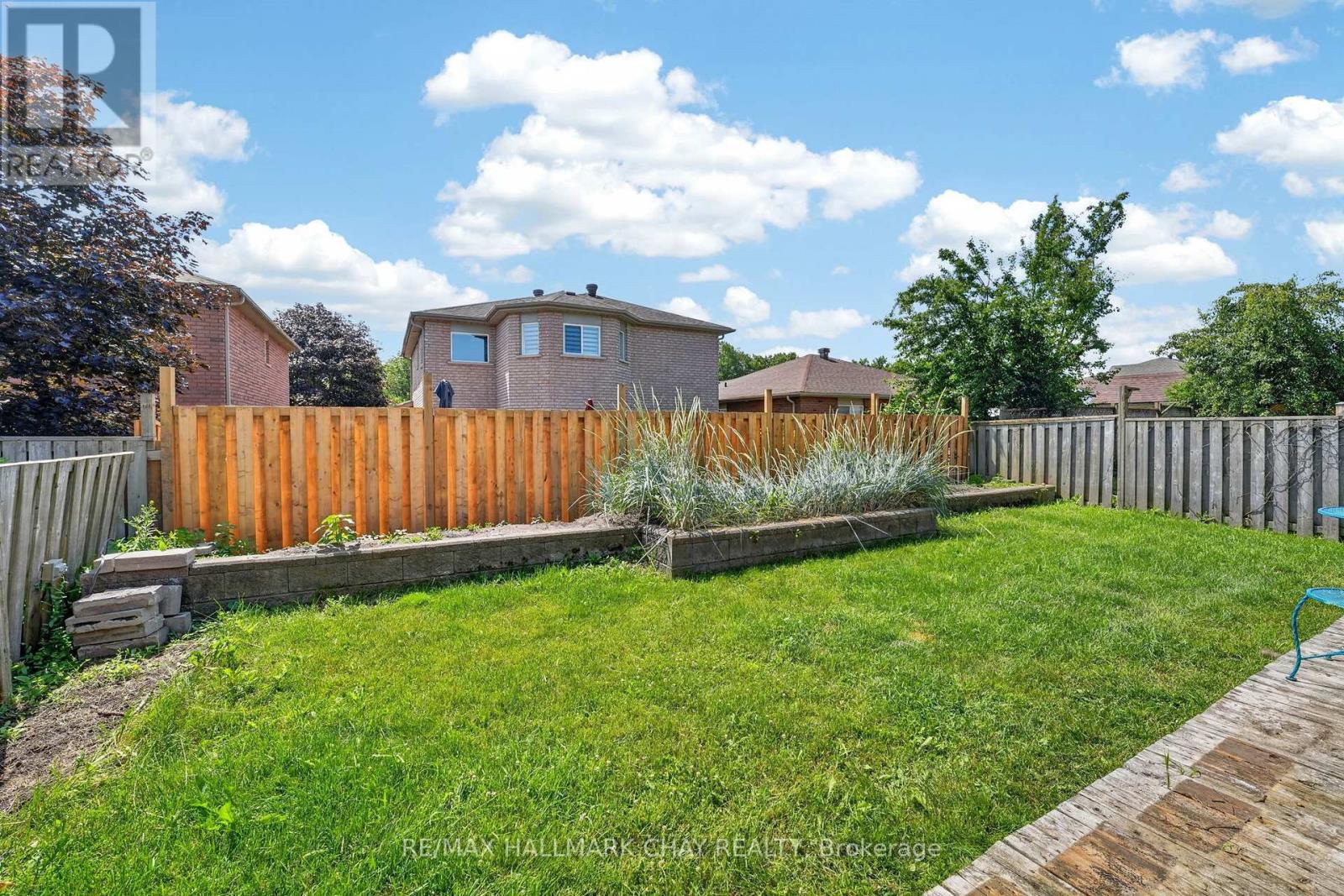 41 HODGSON DRIVE - 37