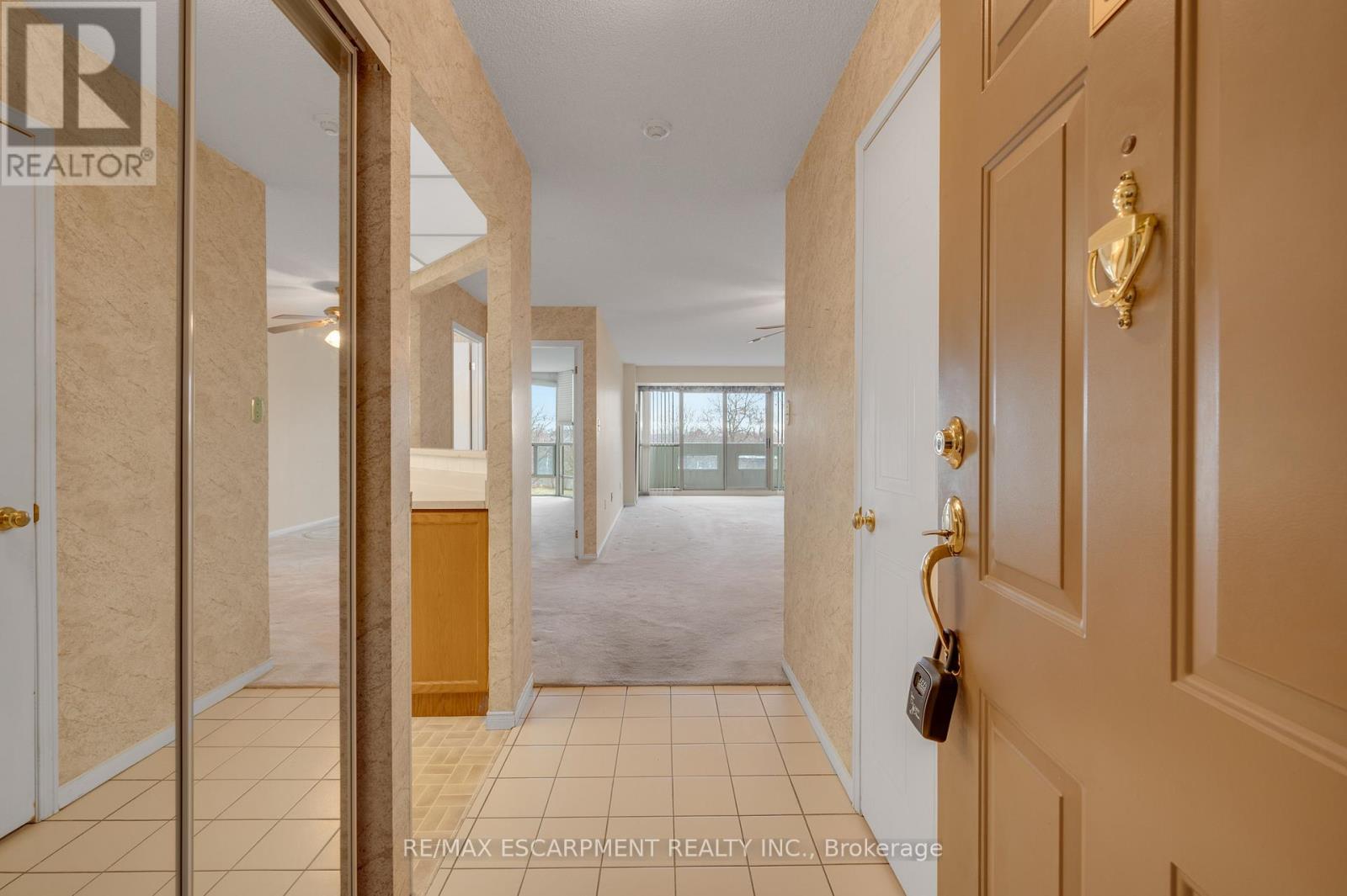 #302 5070 PINEDALE AVENUE - 43