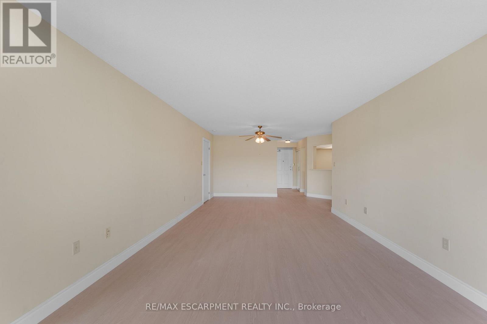 #302 5070 PINEDALE AVENUE - 9