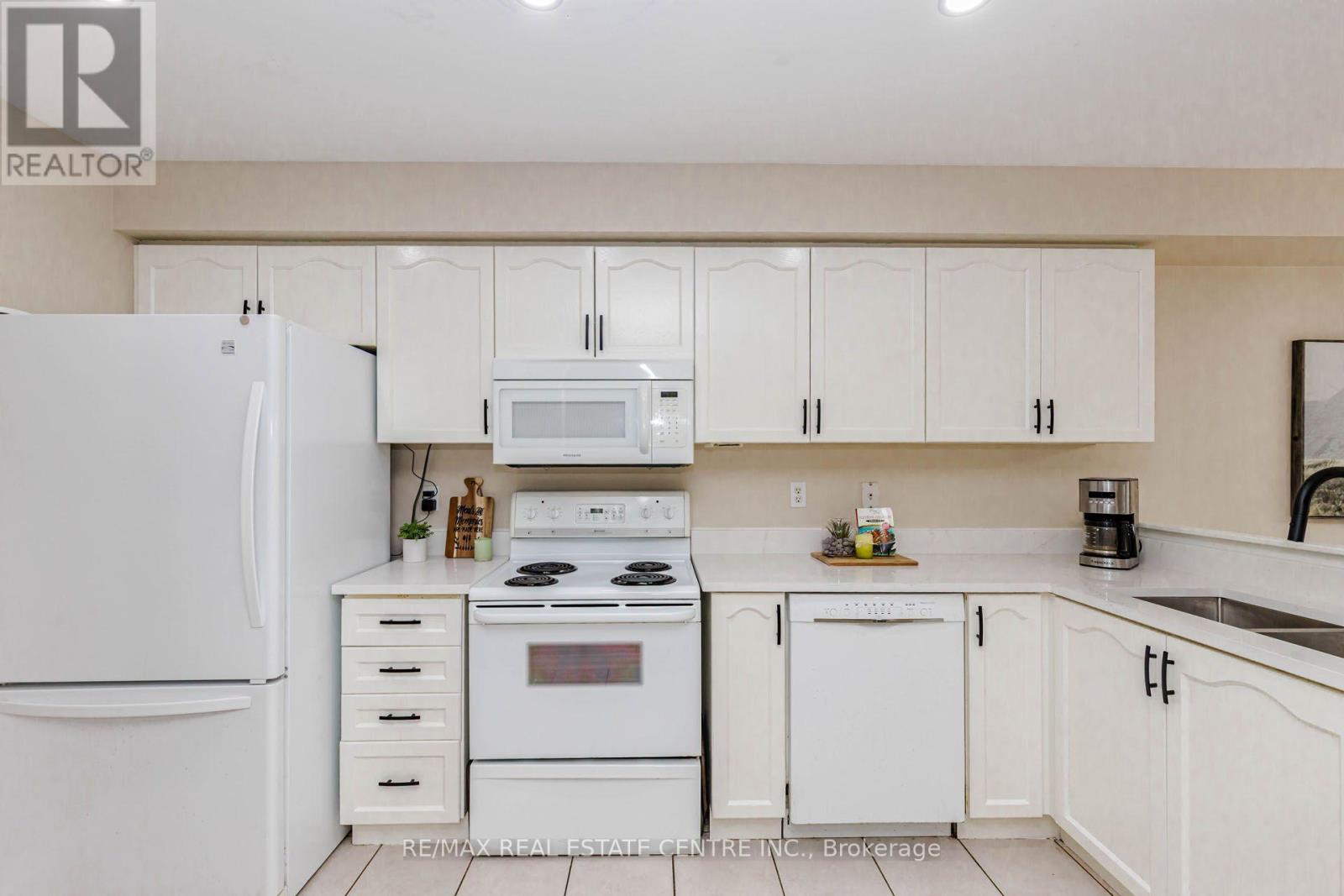 35 PRINCE CRESCENT - 10