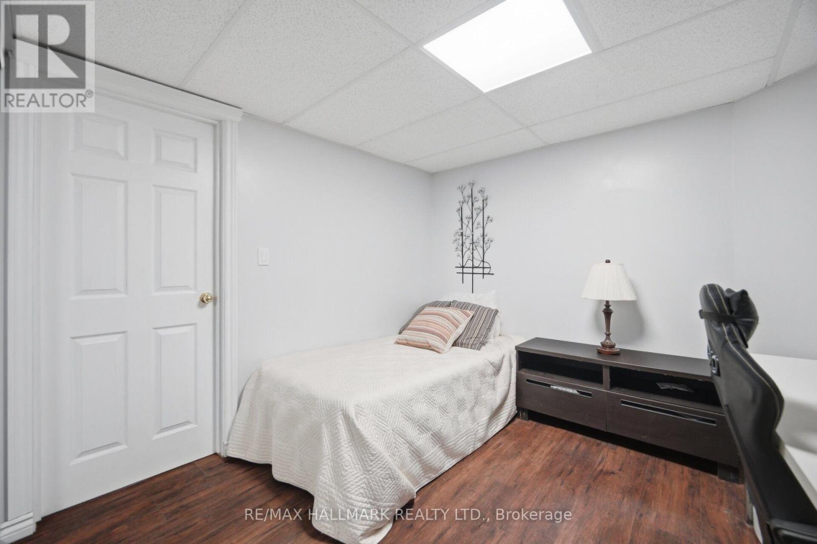 641 MARLEY CRESCENT - 27