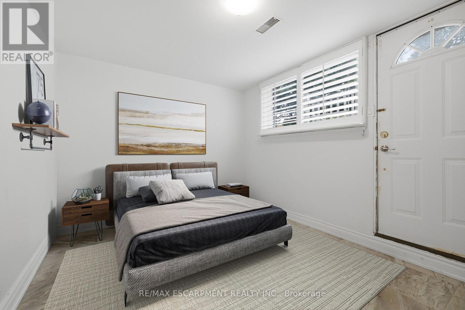 3084 CONSTITUTION BOULEVARD - 16