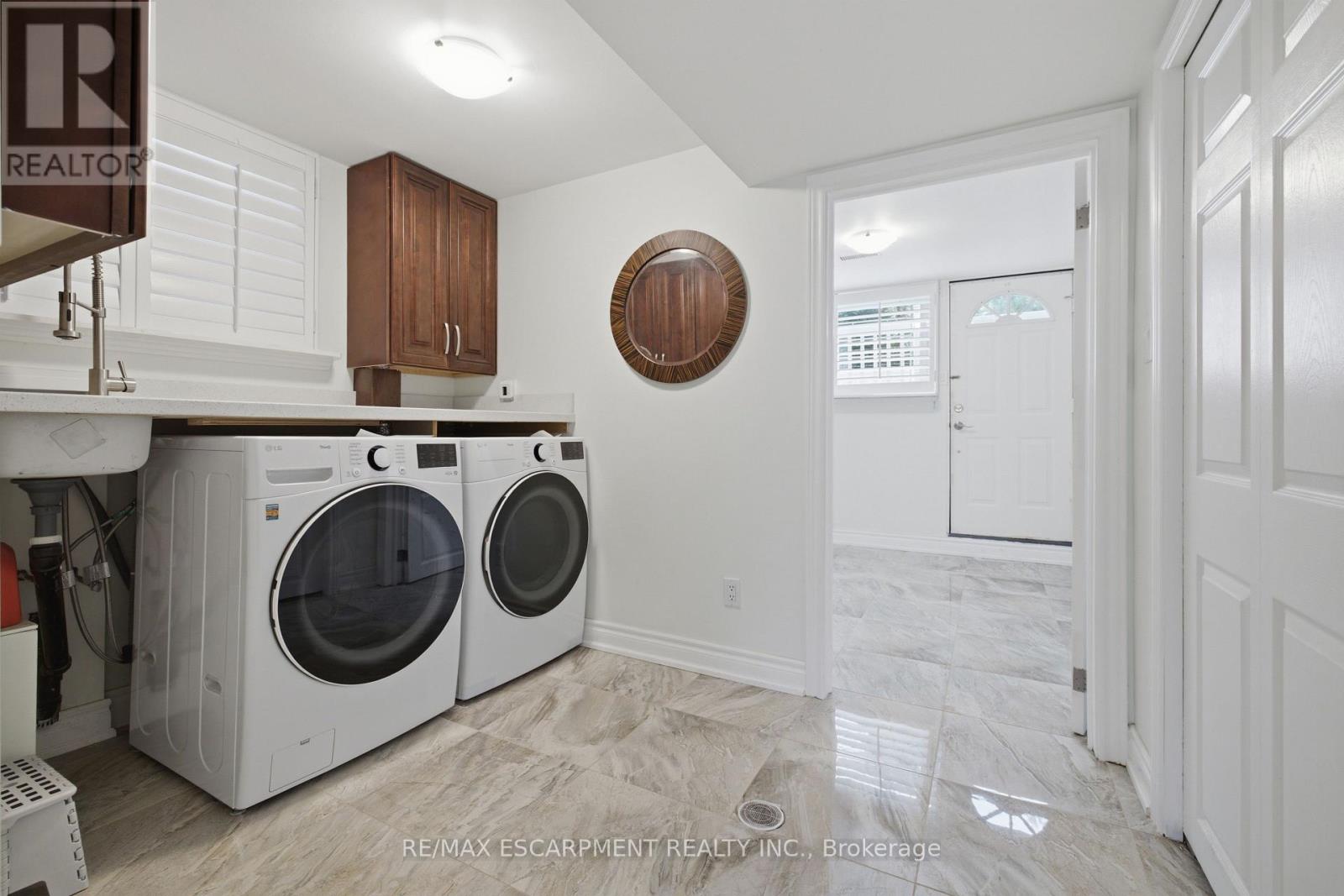 3084 CONSTITUTION BOULEVARD - 18