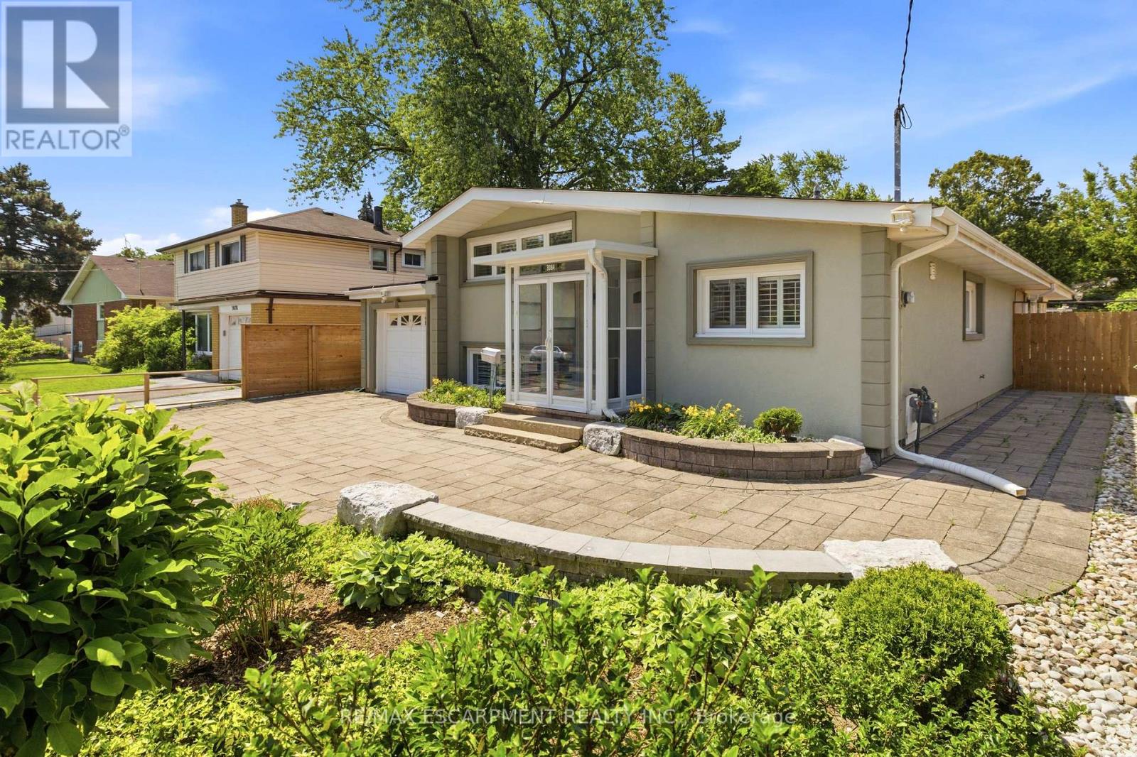 3084 CONSTITUTION BOULEVARD - 3