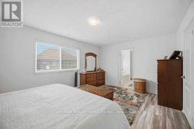 19 THORNBUSH BOULEVARD - Image 24