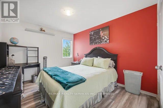 19 THORNBUSH BOULEVARD - Image 32