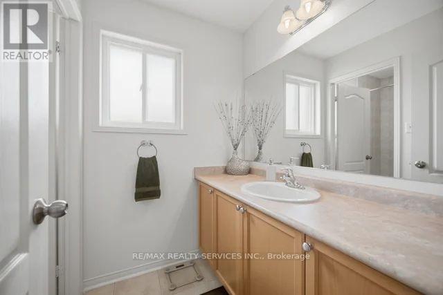 19 THORNBUSH BOULEVARD - Image 34