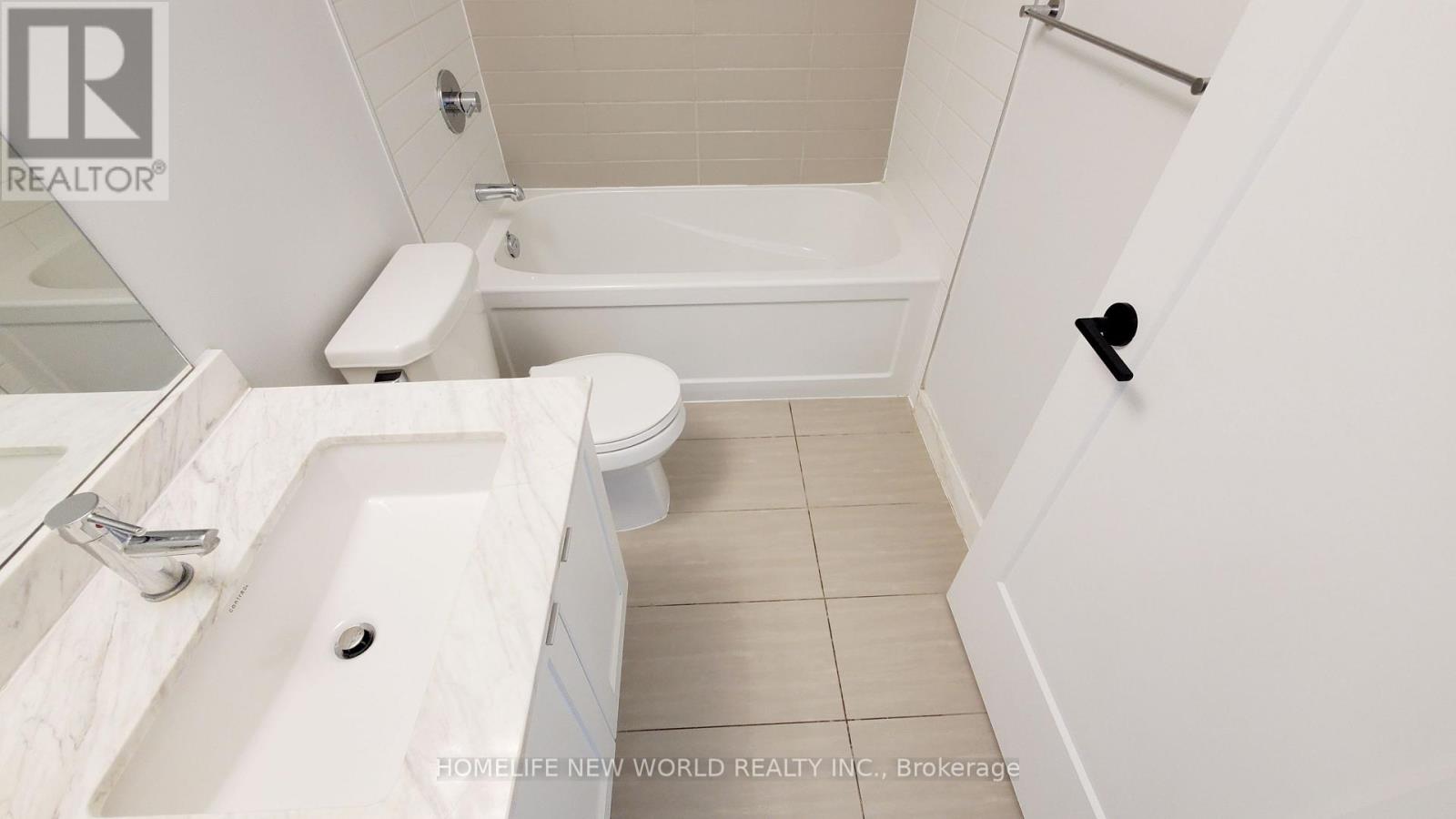 #2015 4055 PARKSIDE VILLAGE DRIVE - 13