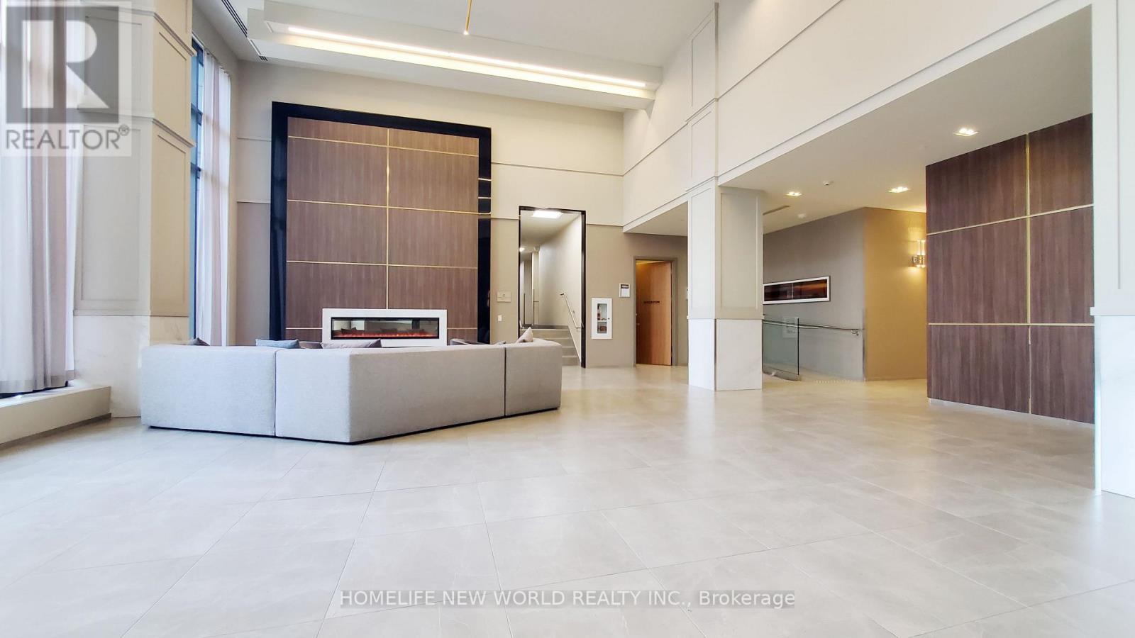 #2015 4055 PARKSIDE VILLAGE DRIVE - 18