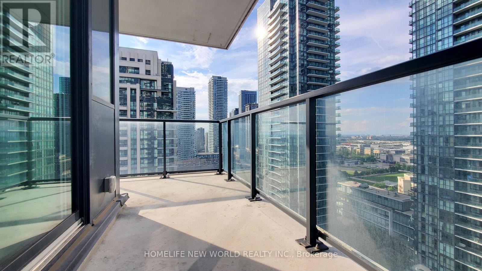 #2015 4055 PARKSIDE VILLAGE DRIVE - 19