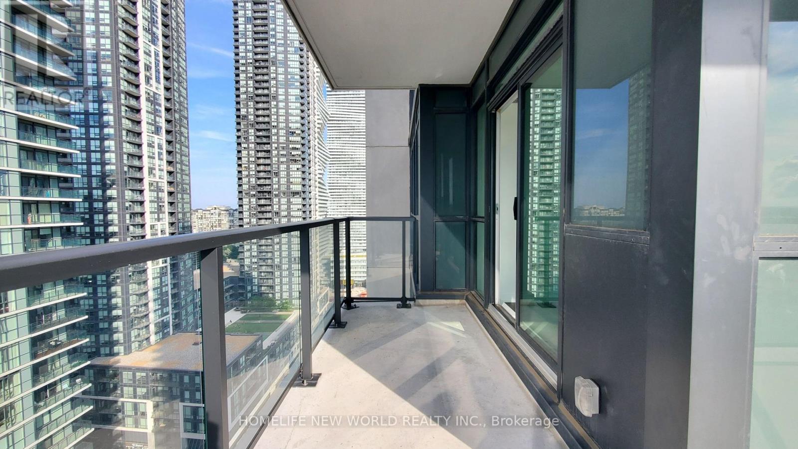 #2015 4055 PARKSIDE VILLAGE DRIVE - 20
