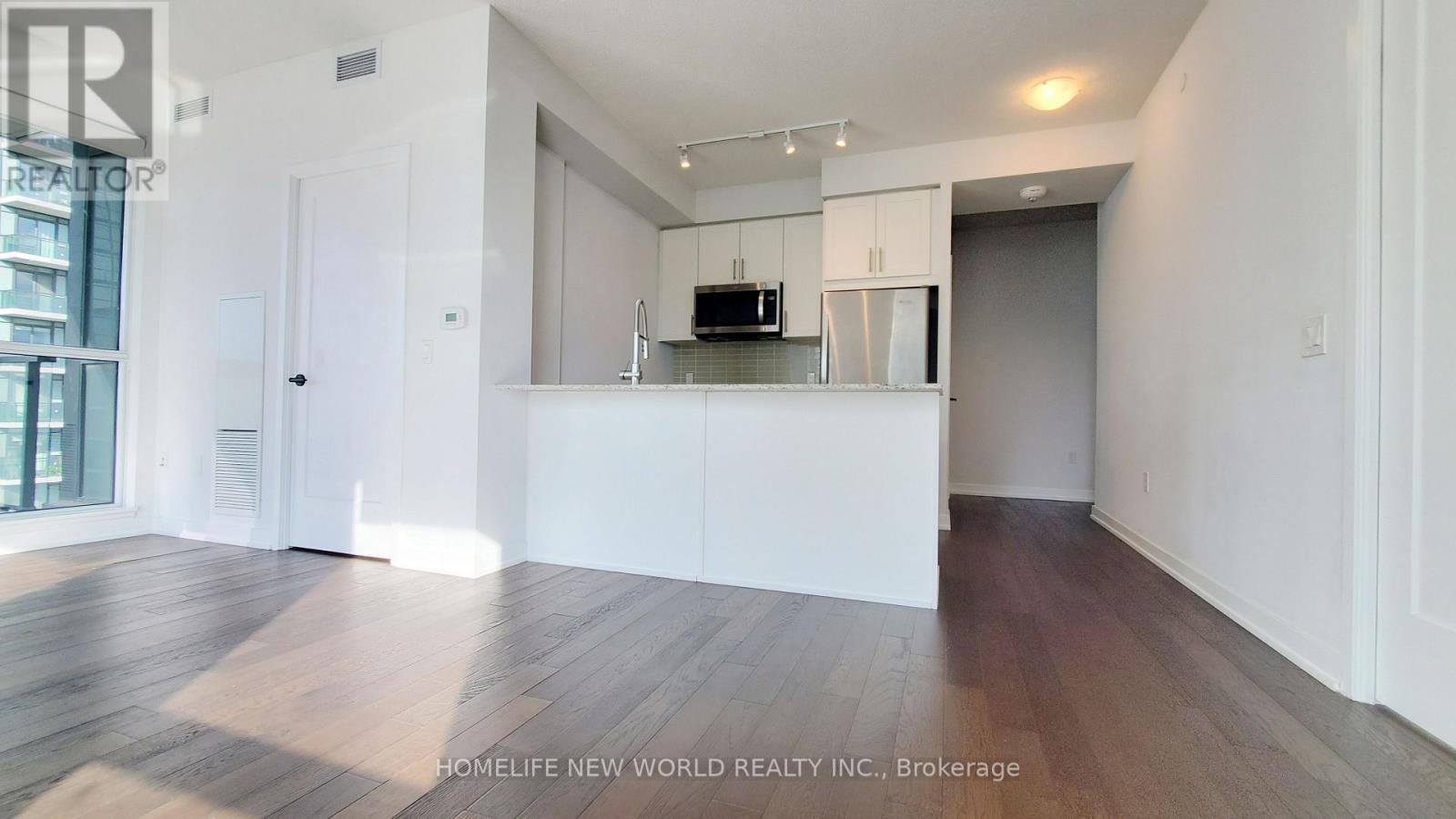 #2015 4055 PARKSIDE VILLAGE DRIVE - 5