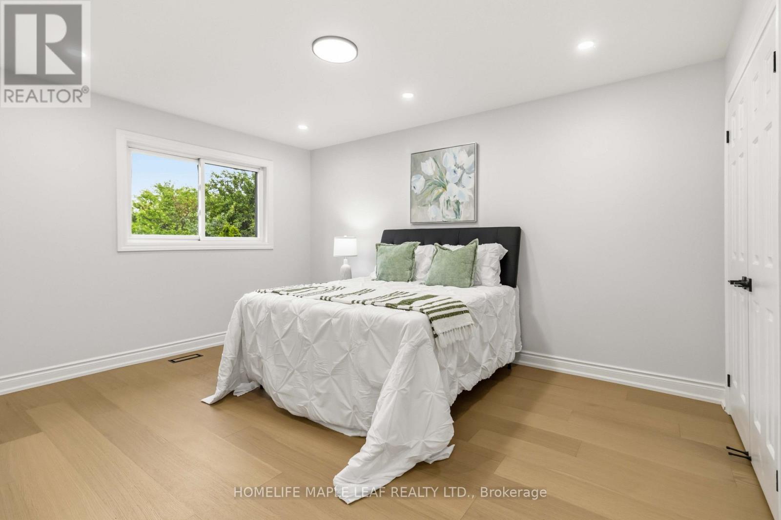 90 BURGBY AVENUE - Image 22