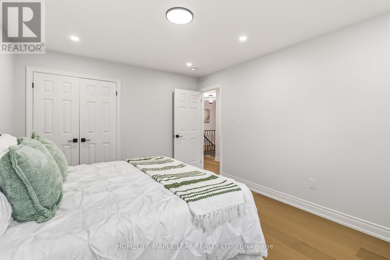 90 BURGBY AVENUE - Image 23