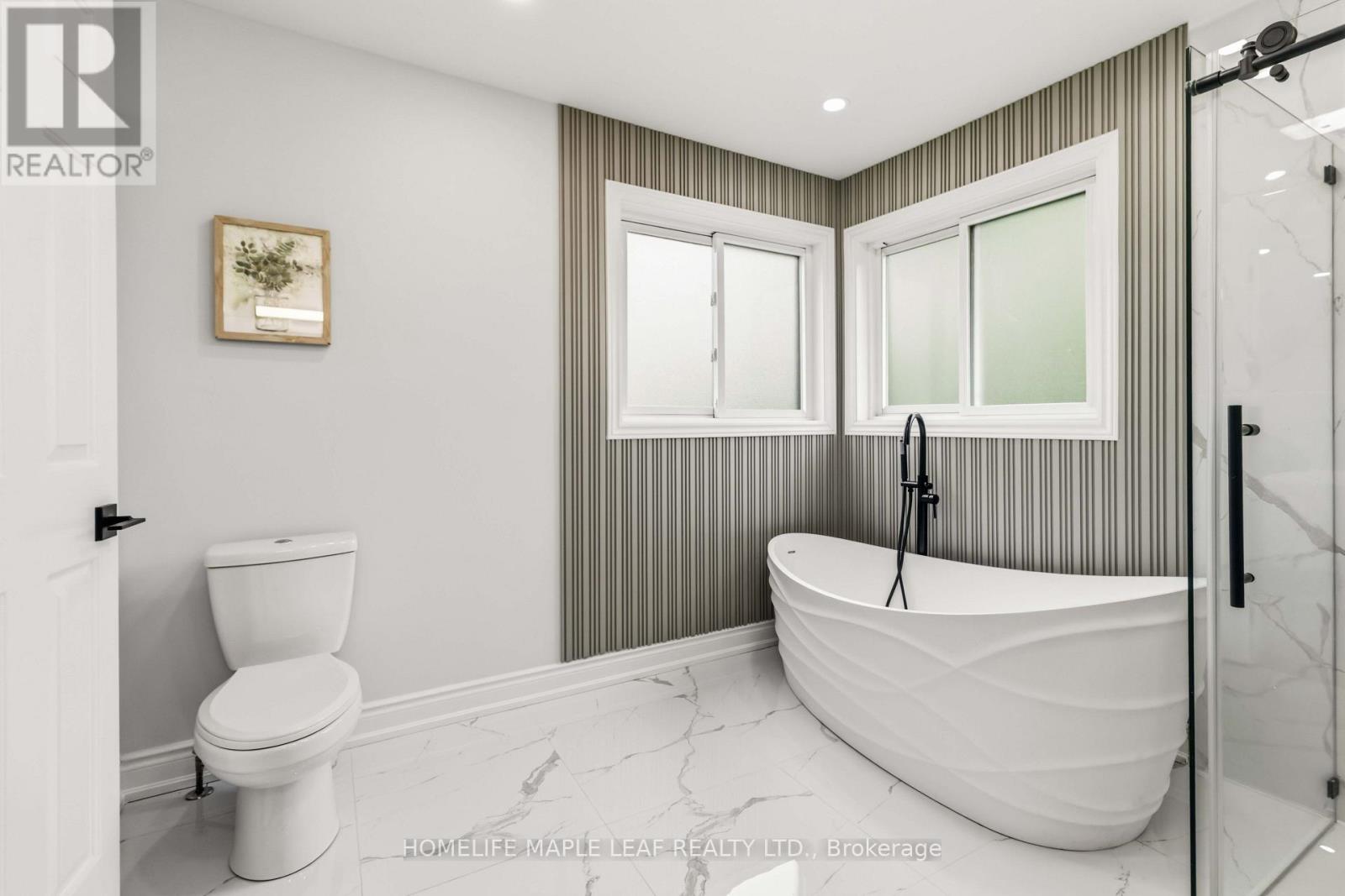 90 BURGBY AVENUE - Image 33