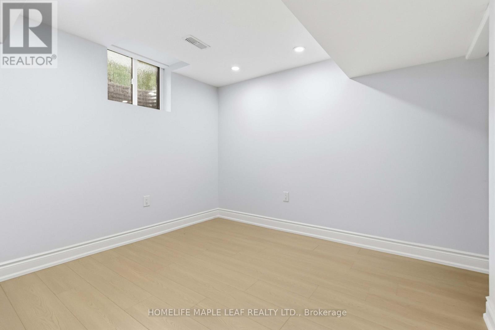 90 BURGBY AVENUE - Image 47